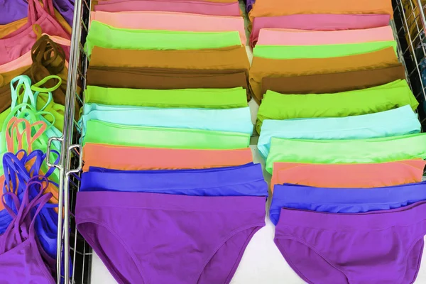Mnoho Pestrobarevné Kalhotky Prodej Oděvním Stánku Trhu — Stock fotografie