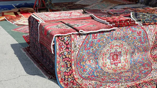 Stall Selling Many Carpets Made Wool Precious Fabric Open Air — Stock Photo, Image