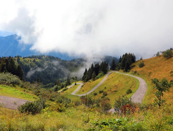 Kuzey Talya Bisikletçiler Için Çok Popüler Bir Sahne Olan Monte — Stok fotoğraf