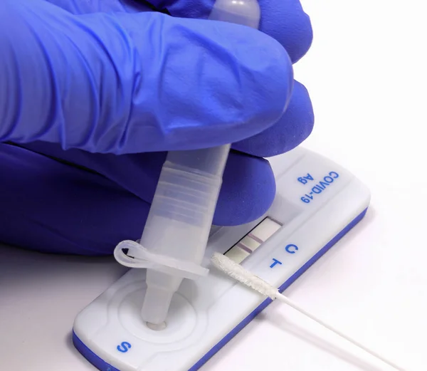 Doctor Glove Carrying Out Salivary Swabs Search Antigens Covid Terrible — 스톡 사진