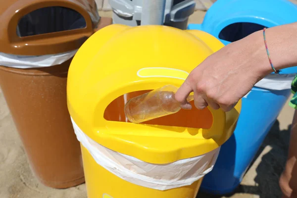 Four Bins Separate Collection Waste Hand Girl Who Throws Away — ストック写真