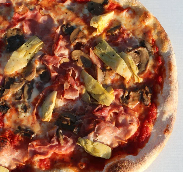 Pizza Called Italy Capricciosa Type Mushrooms Cooked Ham Artichokes Mozzarella — Stock Photo, Image