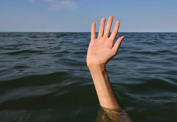 Hand Person Who Drowns Sea Day — Fotografia de Stock