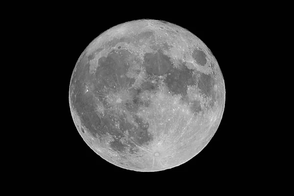 Huge Super Full Moon You Can See Well Even Craters — Foto de Stock