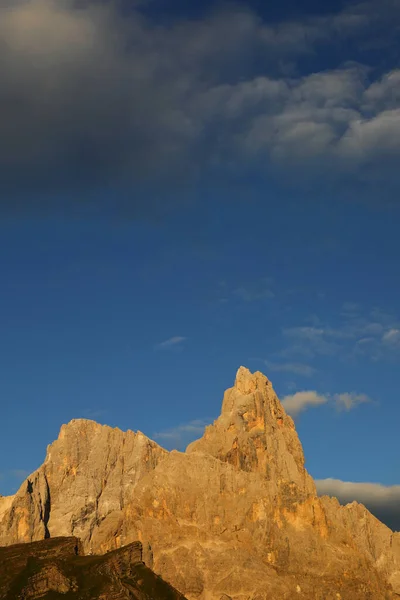 Italian Dolomites Orange Colors Optical Effect Called Alpenglow Summer — Zdjęcie stockowe