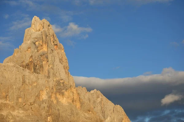 Mountain Called Cimon Della Pala Orange Tones Dolomites Optical Effect — Zdjęcie stockowe