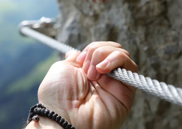 Hand Person Who Firmly Grasps Rope Ferrata High Mountains Excursion — Stok fotoğraf