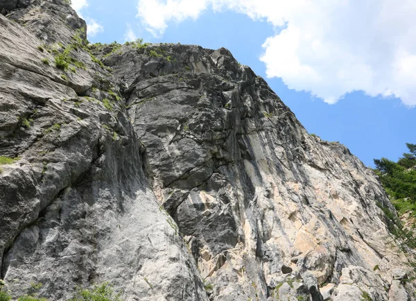 Wide Rock Face Italian Alps People — Zdjęcie stockowe