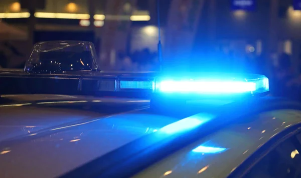 Blue Flashing Police Car Siren Emergency Night — Stockfoto
