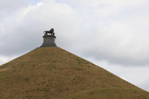 比利时西部滑铁卢 2022年8月17日 战场上的狮子纪念碑 — 图库照片