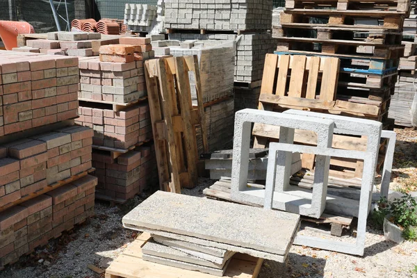 Lagerung Einer Baustelle Mit Viel Baumaterial Oder Zur Wartung Gebäuden — Stockfoto