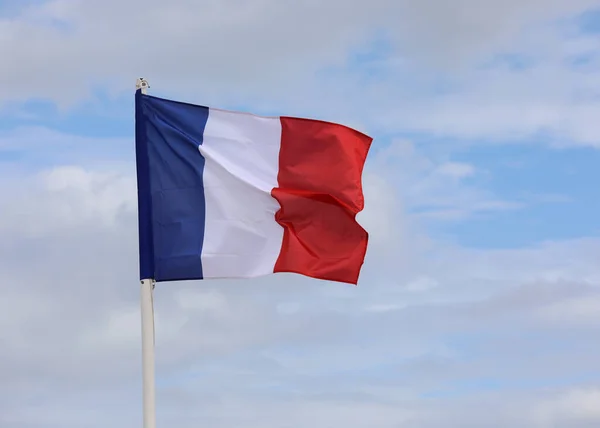 Gran Bandera Francesa Ondea Cielo Azul Sin Gente — Foto de Stock
