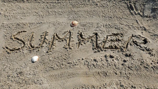 Palavra Summer Escrito Areia Praia — Fotografia de Stock