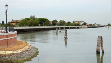 Venedik yakınlarındaki İtalya 'da CAVALLINO Town' da Modern Bisiklet Yolu