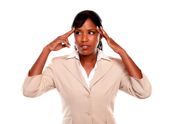 Nachdenkliche junge Geschäftsfrau mit Kopfschmerzen — Stockfoto