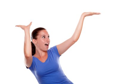 genç ve güzel kadın çığlığı boşaltmak gösterilen