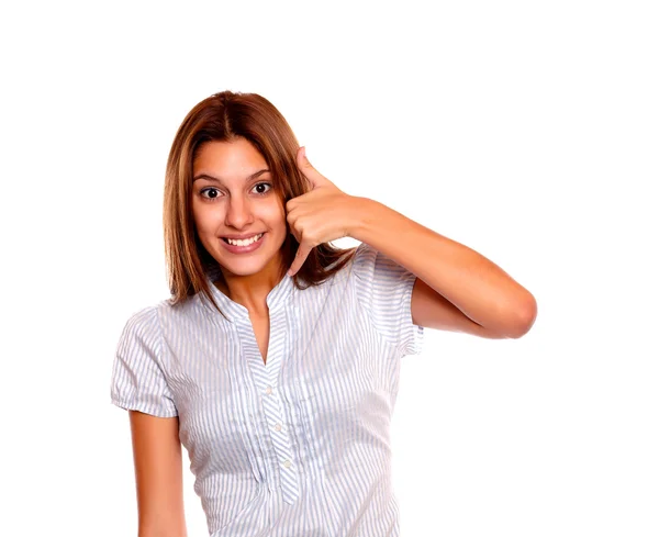 Jovencita sonriente mirándote diciendo llámame — Foto de Stock