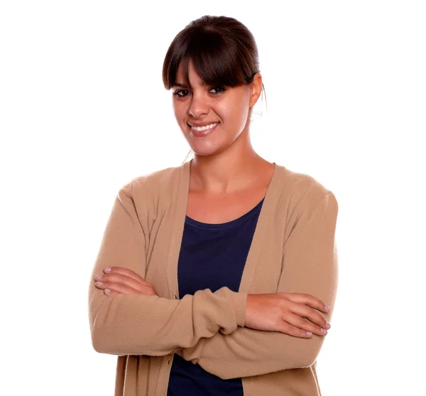 Mujer joven sonriendo y mirándote —  Fotos de Stock