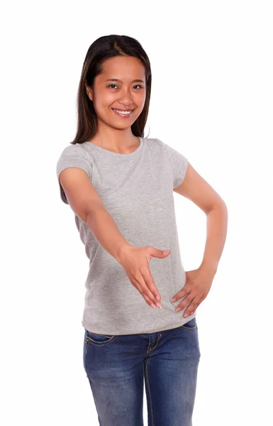 Aziatische charmante jonge vrouw aanbieden van handdruk — Stockfoto