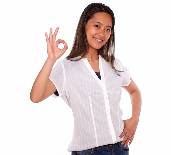 Sorridente asiatica giovane donna dicendo grande lavoro — Foto Stock