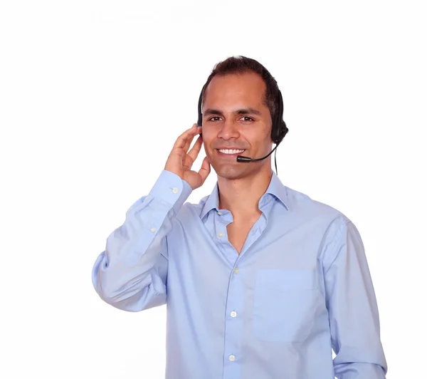 Sonriente encantador hombre adulto usando auriculares — Foto de Stock