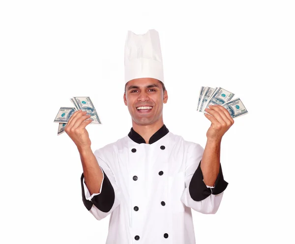 Zadowolony mężczyzna w mundurze kucharz trzyma pieniądze — Zdjęcie stockowe