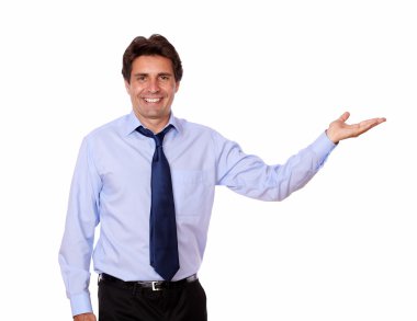 şık yakışıklı işadamı holding palmiye dışarı