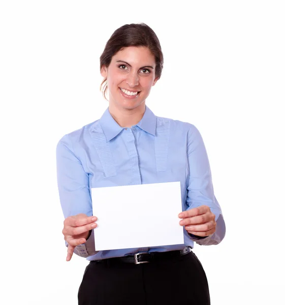 Woman holding up a blank white card — Stock Photo, Image