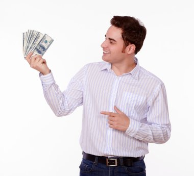 Beyaz delikanlı parasını gösteren