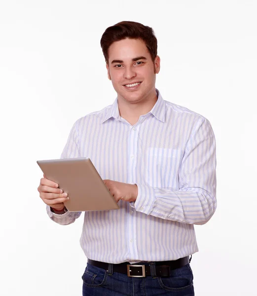 Dospělý muž s tablet pc stojící — Stock fotografie