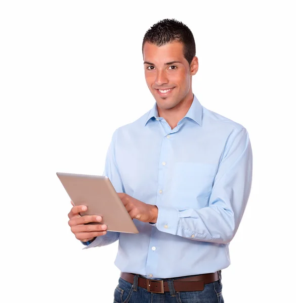 Łacińskiej mężczyzna pracujący z jego komputera typu tablet — Zdjęcie stockowe