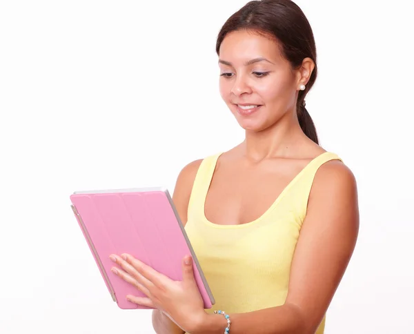 Señora trabajando en su PC tableta — Foto de Stock