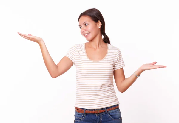 Mädchen hält ihre Handflächen hoch — Stockfoto