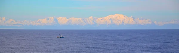 Sunset at the mountains of Alaska — Stock Photo, Image