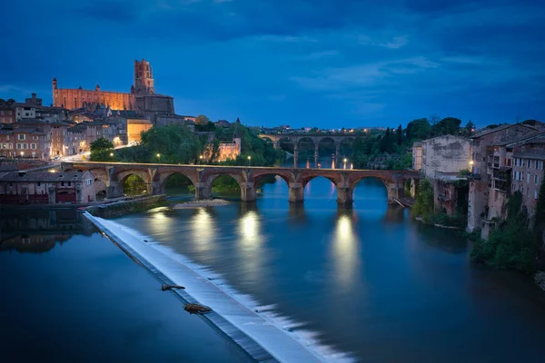 Albi 'nin Fransa' daki mavi saat fotoğrafı.