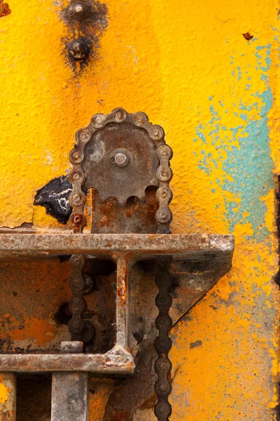 Rueda dentada con cadena de transmisión — Foto de Stock