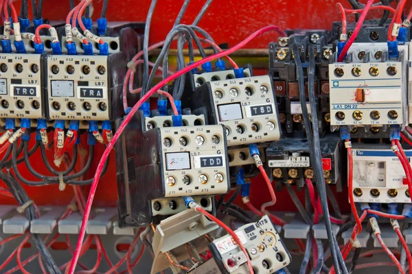 elektrik bağlantıları