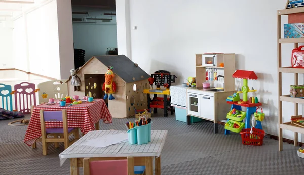 Anaokulunda bir oyun odası. Çocuk alanı. Yüksek kalite fotoğraf