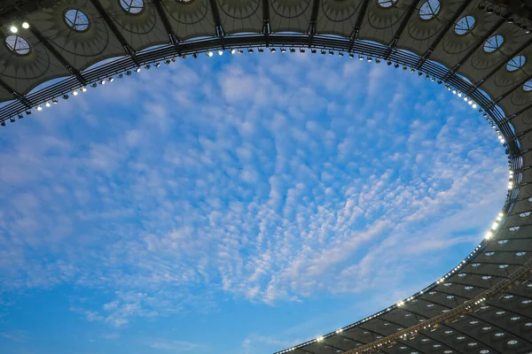 Widok Nieba Stadionu Światła Wysokiej Jakości Zdjęcie — Zdjęcie stockowe