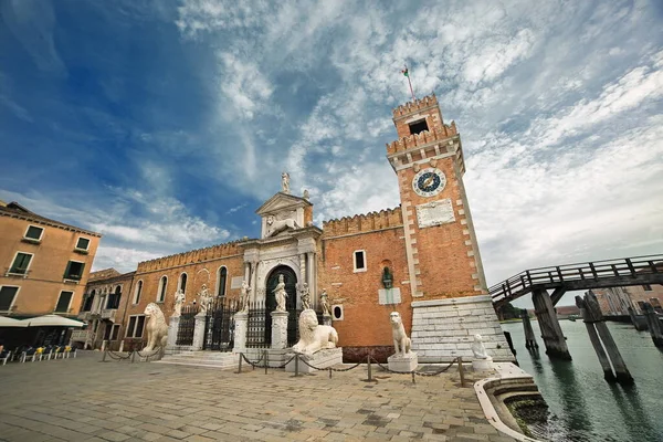 이탈리아에 베네치 무기고를 건축하는 로열티 프리 스톡 이미지
