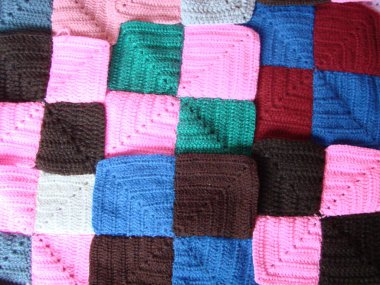 Tığ işi dokusu, renkli kare desenleri. Örgü Örgü Kareleri Çok Renkli