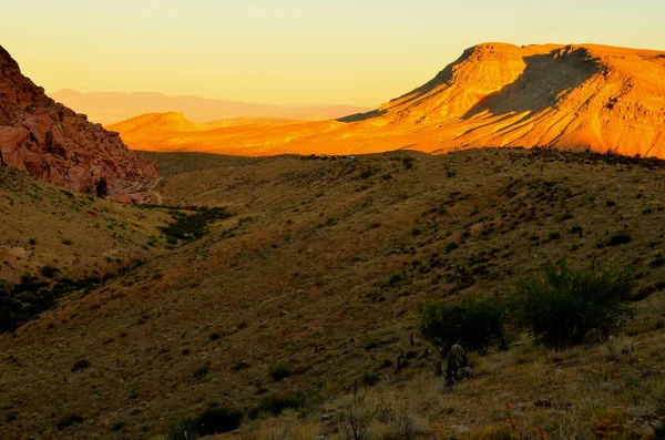 Rojo roca nevada — Foto de Stock