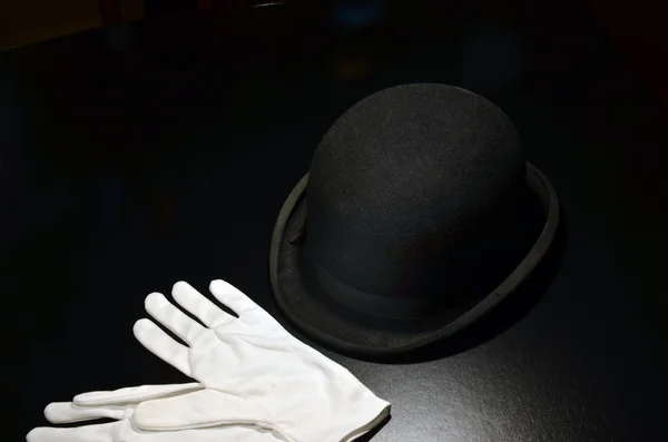 Gloves and Bola Hat — Stock Photo, Image