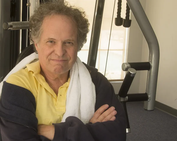 Senior en Gimnasio —  Fotos de Stock