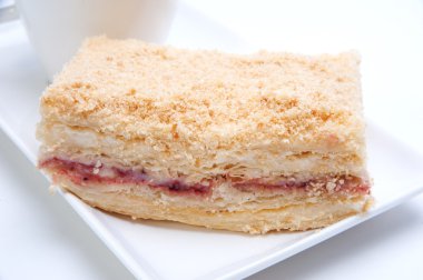 pasta plaka üzerinde