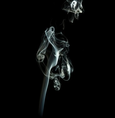 beyaz üzerine siyah duman