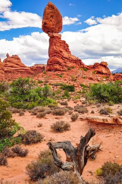 Balansert stein i Arches nasjonalpark, Utah – stockfoto