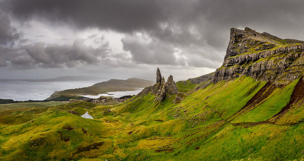 Panoramic view of Old man of Storr mountains, Scottish highlands