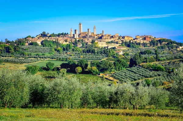 Schilderachtige landschap uitzicht op san gimignano, Italië — Stockfoto