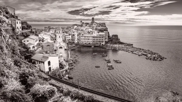Vista panorámica vintage de Vernazza, Cinque Terre — Foto de Stock
